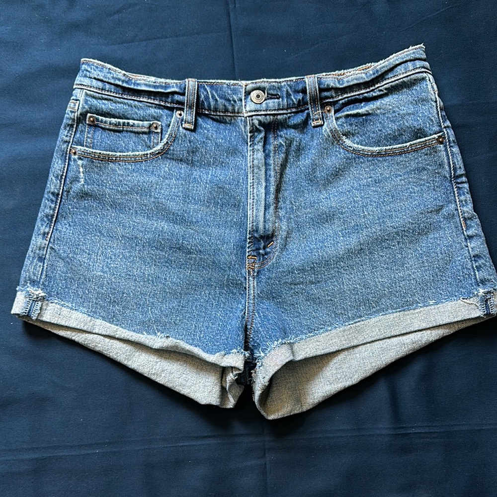 Abercrombie & Fitch Blue Jean Shorts The Mom Short High Rise